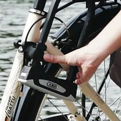 Abus EaZy KF Beslag Til Abus Bøylelås 5 Abus EaZy KF Beslag Til Abus Bøylelås -Billig Biking butikk abuseazykfbeslag 01